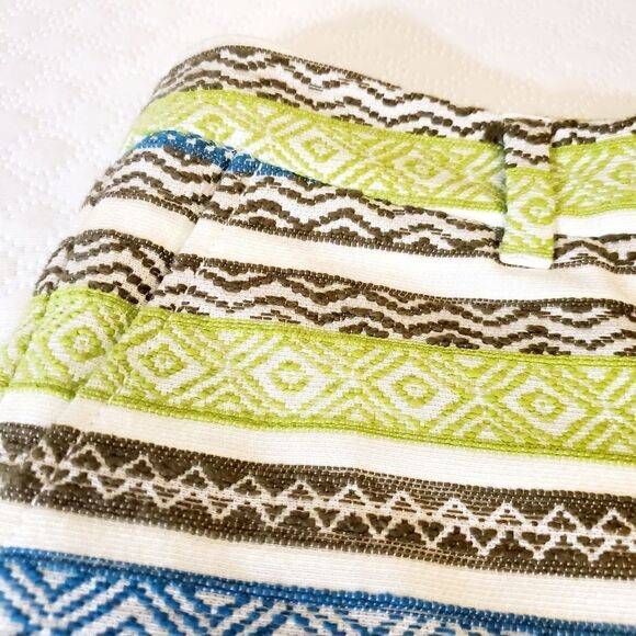 Loft Multicolor Pattern Shorts Size 8 - Picture 4 of 12